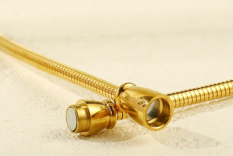 Golden Choker – gold choker necklace with textured pendant
