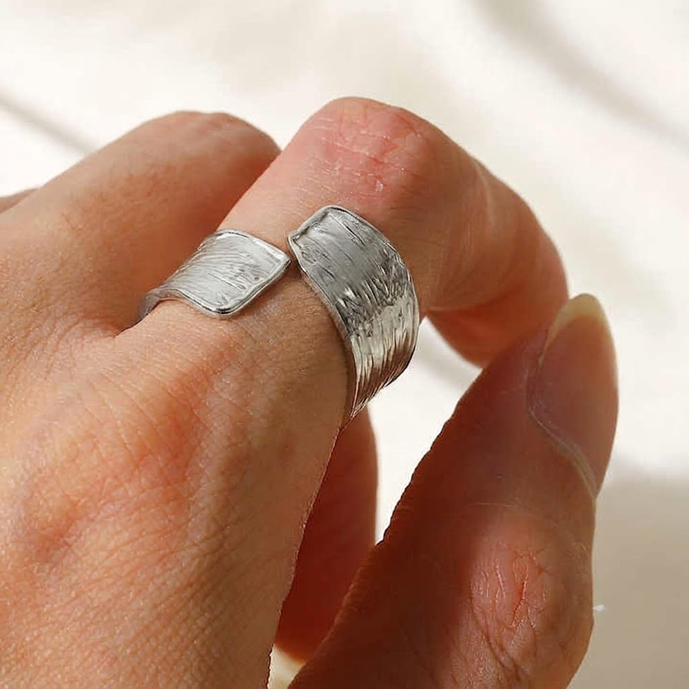 Textured Wrap Cuff Ring – ring
