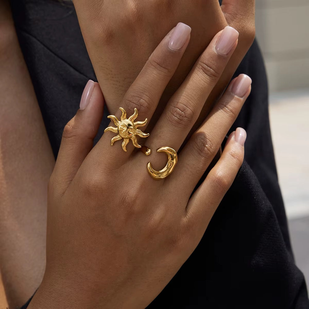 Cosmic Mood Rings – adjustable gold rings