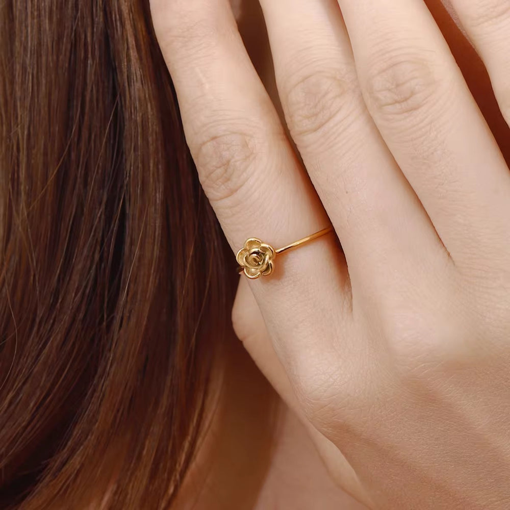 Rosie Ring – adjustable gold ring