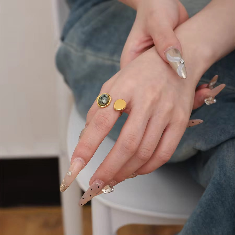 GemDrop Dual Ring – adjustable gold ring