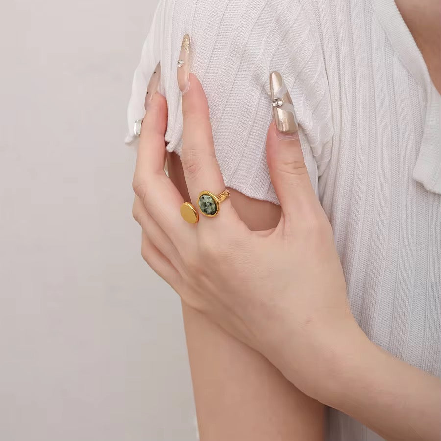 GemDrop Dual Ring – adjustable gold ring