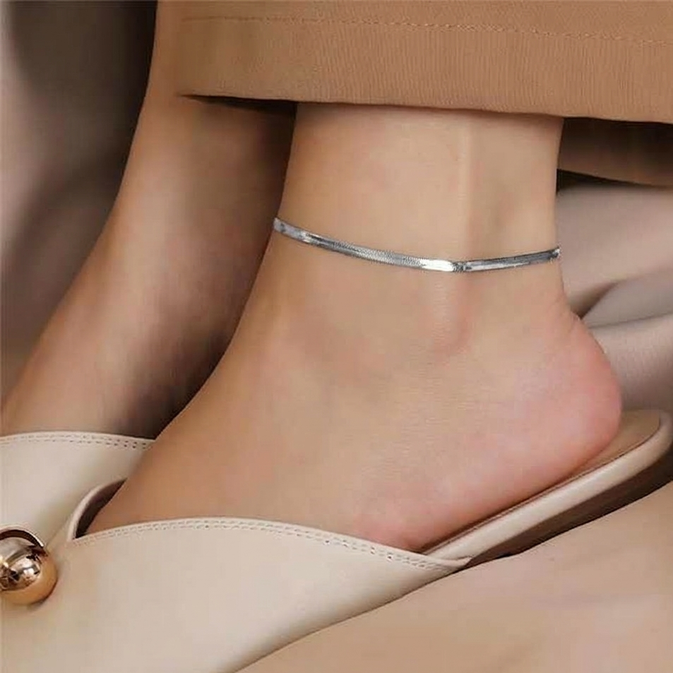 Sleek Line Anklet – adjustable anklet