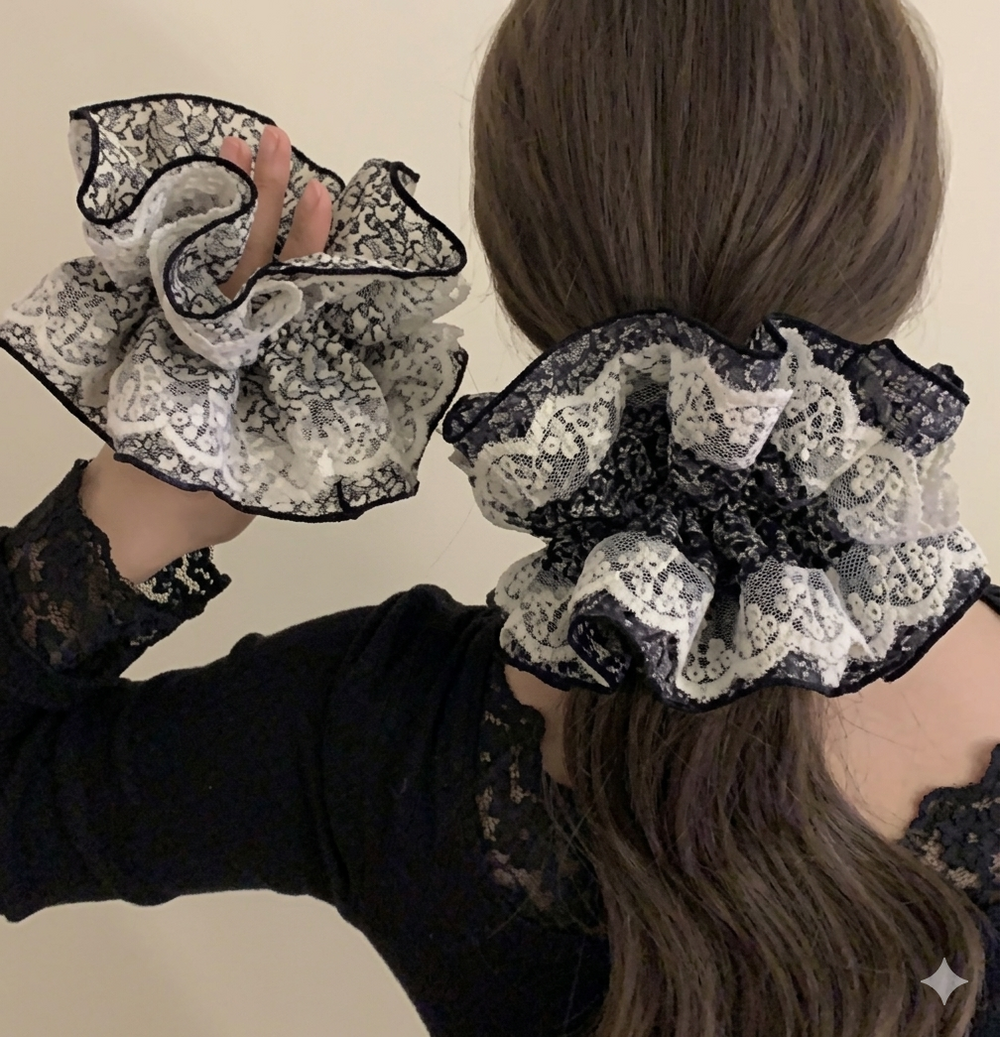 Lace Layered Jumbo Scrunchie – scrunchie