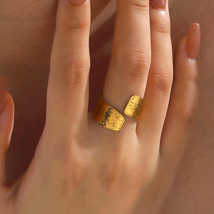 Textured Wrap Cuff Ring – ring