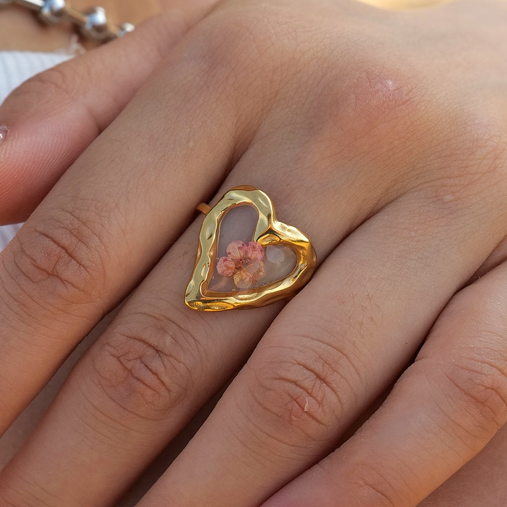 Love Loop Ring – adjustable gold ring