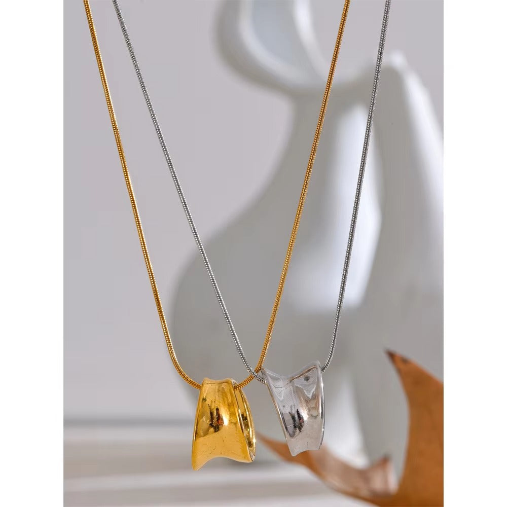 Bold Ring Pendant Necklace – gold necklace