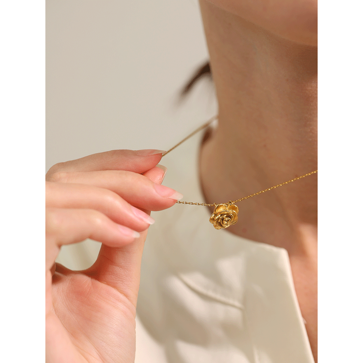Rosie Necklace – gold necklace
