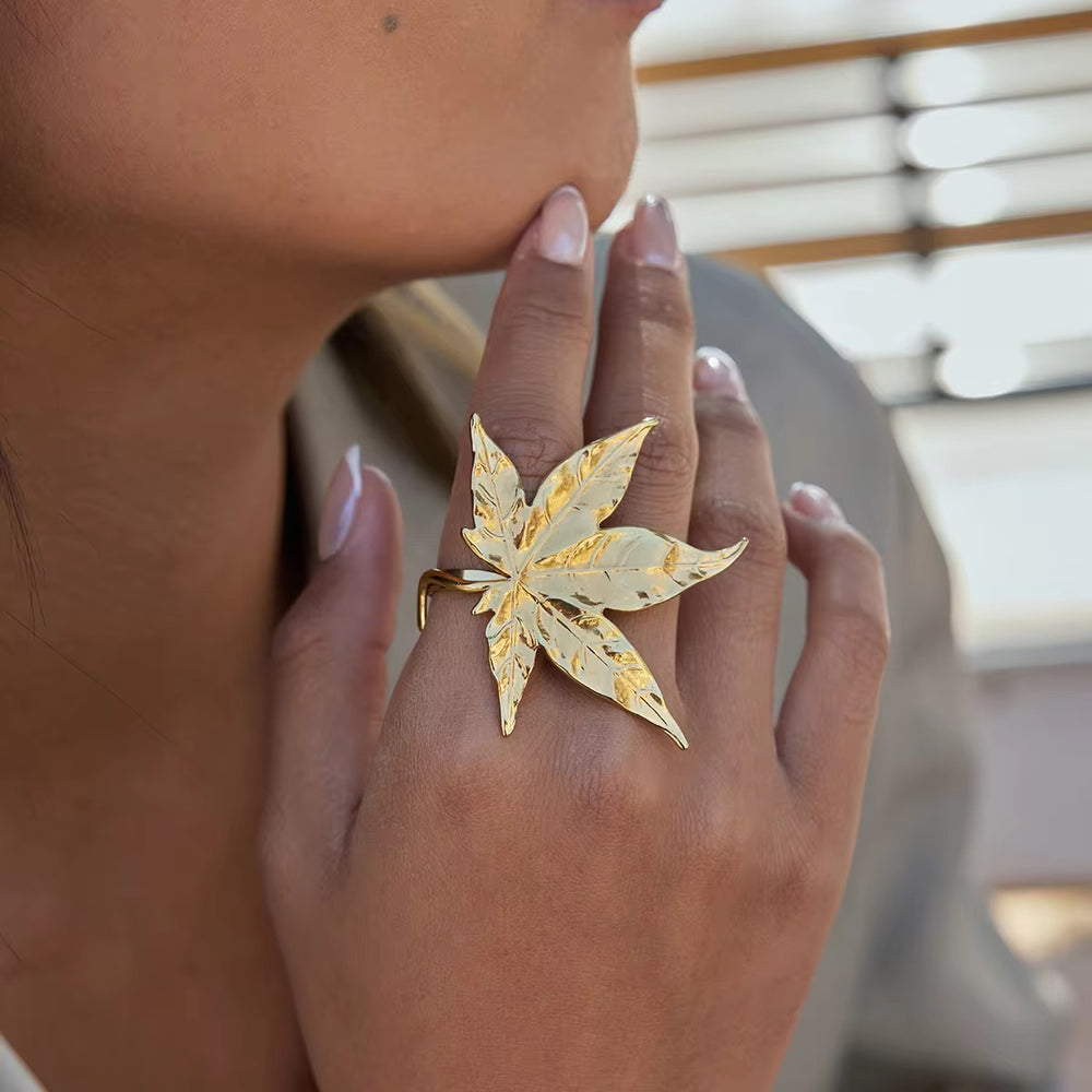 Golden Leaf Ring – adjustable gold ring