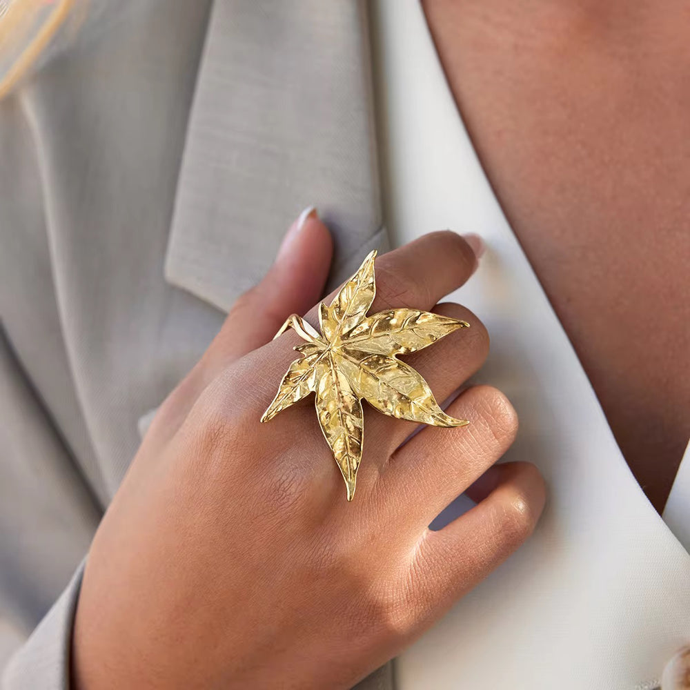 Golden Leaf Ring – adjustable gold ring