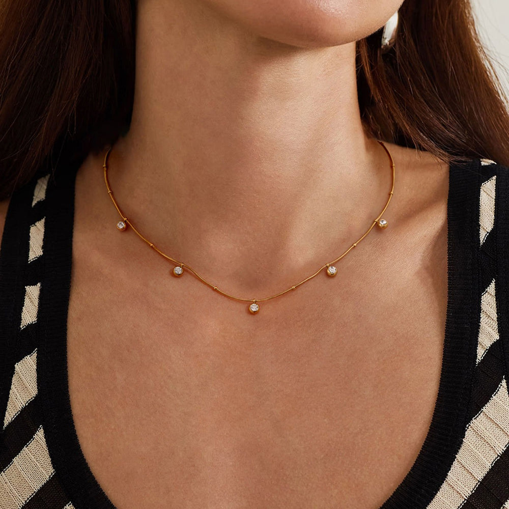 Dainty Drop Necklace – gold necklace with cubic zirconia stones
