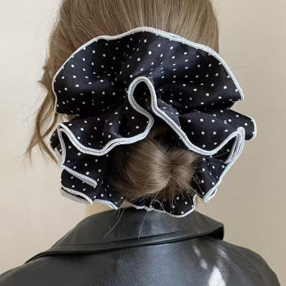 Paris Polka Scrunchie – scrunchie