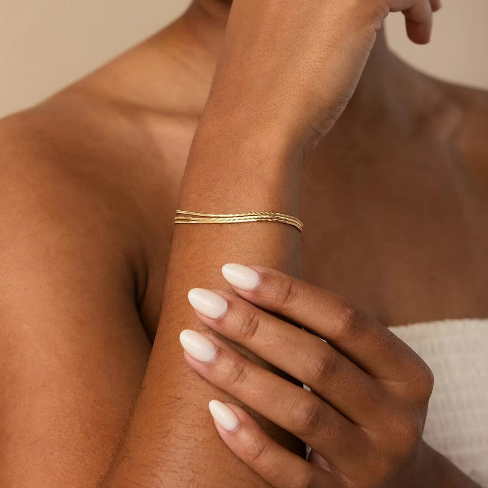 Golden Flow Bracelet – adjustable gold bracelet