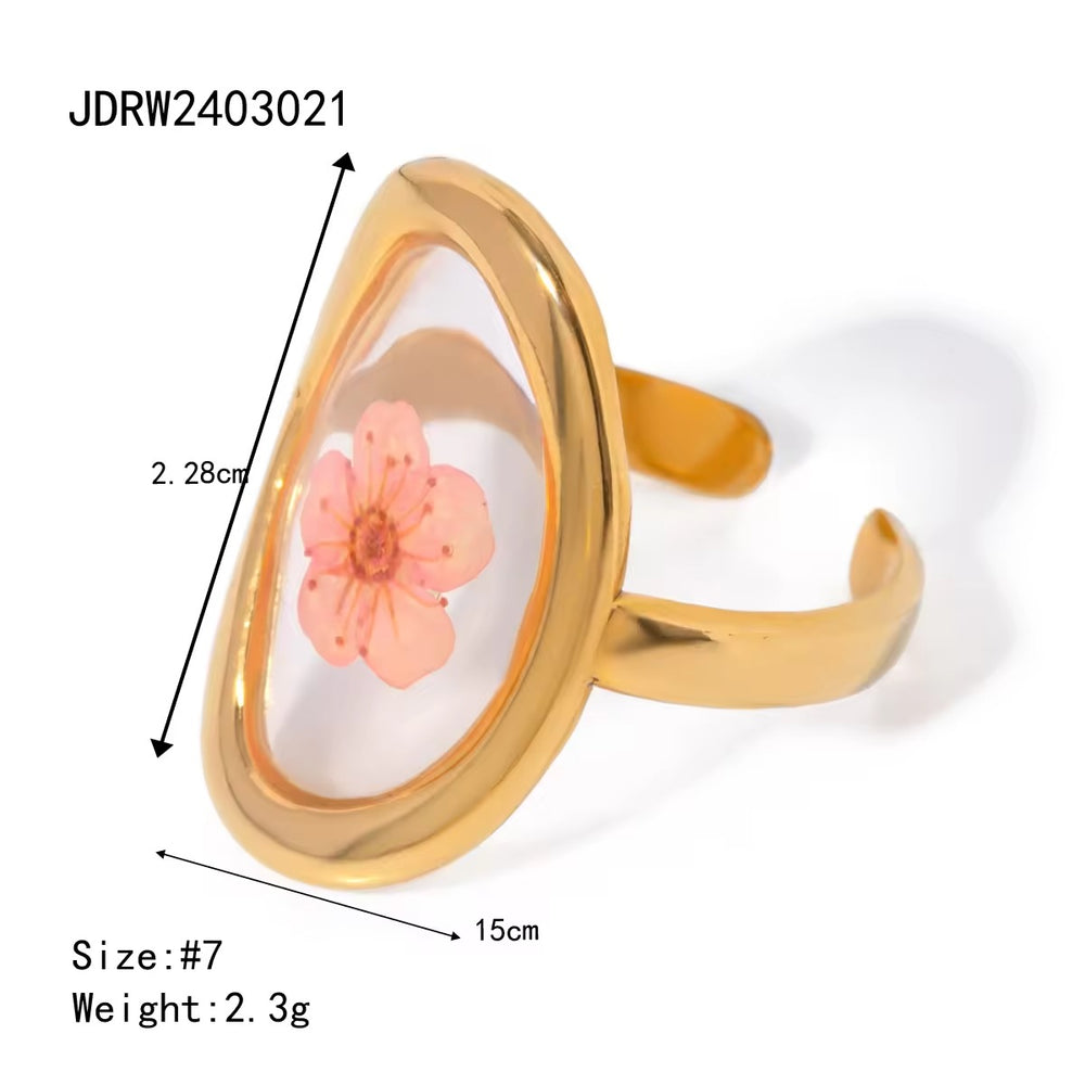 Wild Bloom Club – Pick Your Mood Ring – adjustable gold ring with real dried flowers in resin