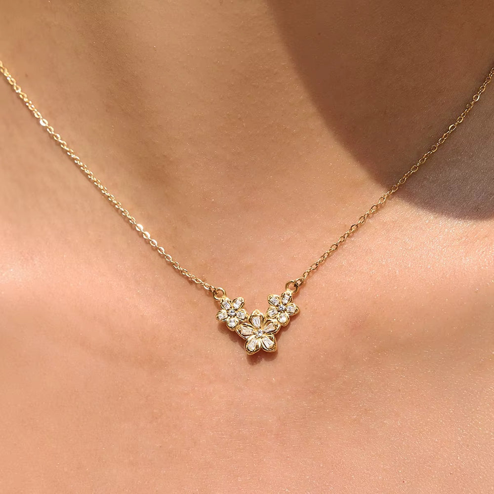 Blossom Necklace – gold necklace with cubic zirconia stones