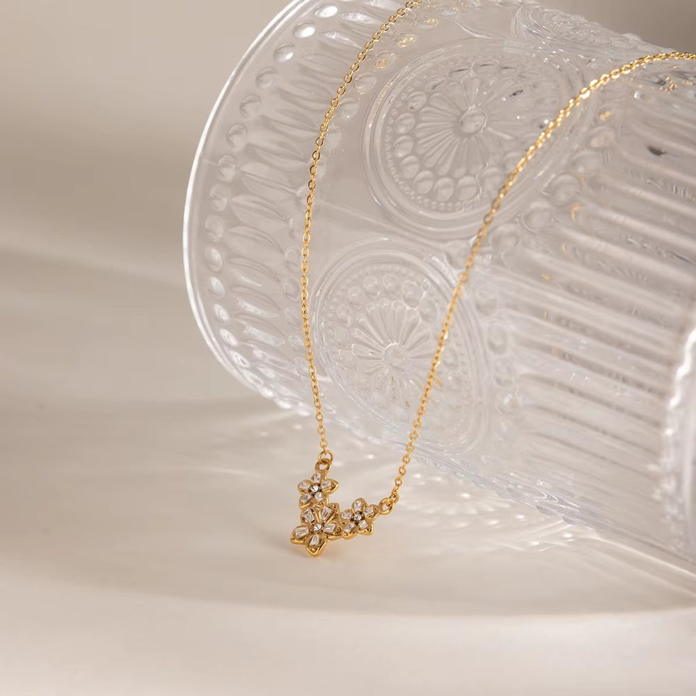 Blossom Necklace – gold necklace with cubic zirconia stones