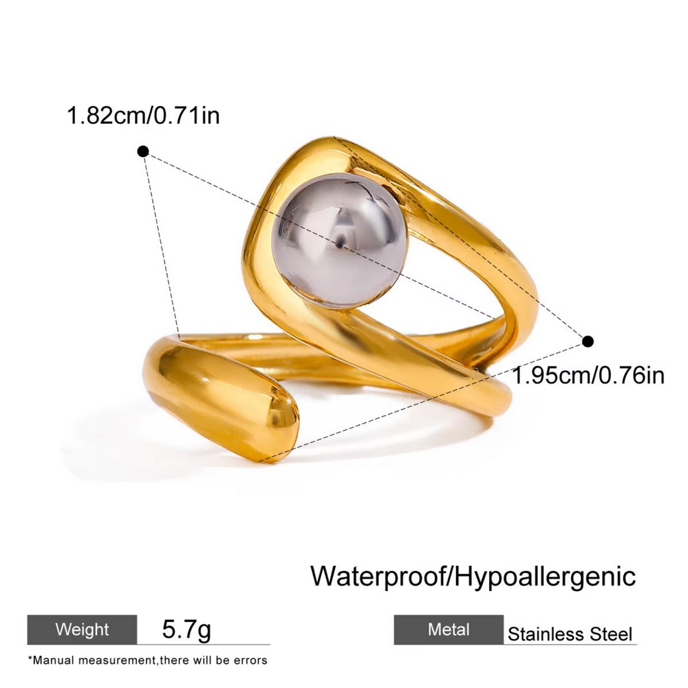 Luna Orbit Ring – gold ring with pearls