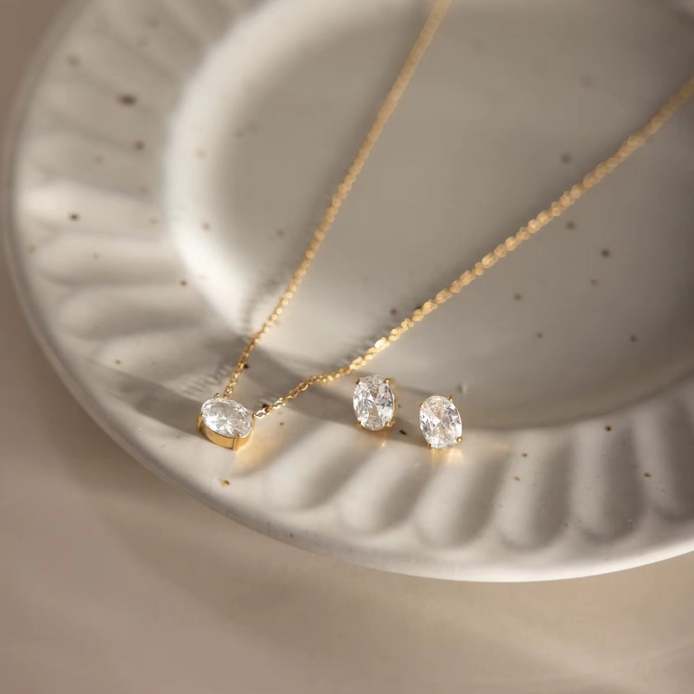Oval Crystal Jewelry Set – gold jewellery set with cubic zirconia stones