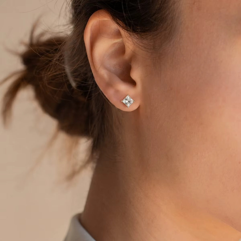 Mini Radiant Studs – gold stud earrings