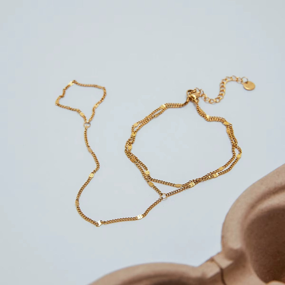 Sleek Line Handchain – gold hand chain