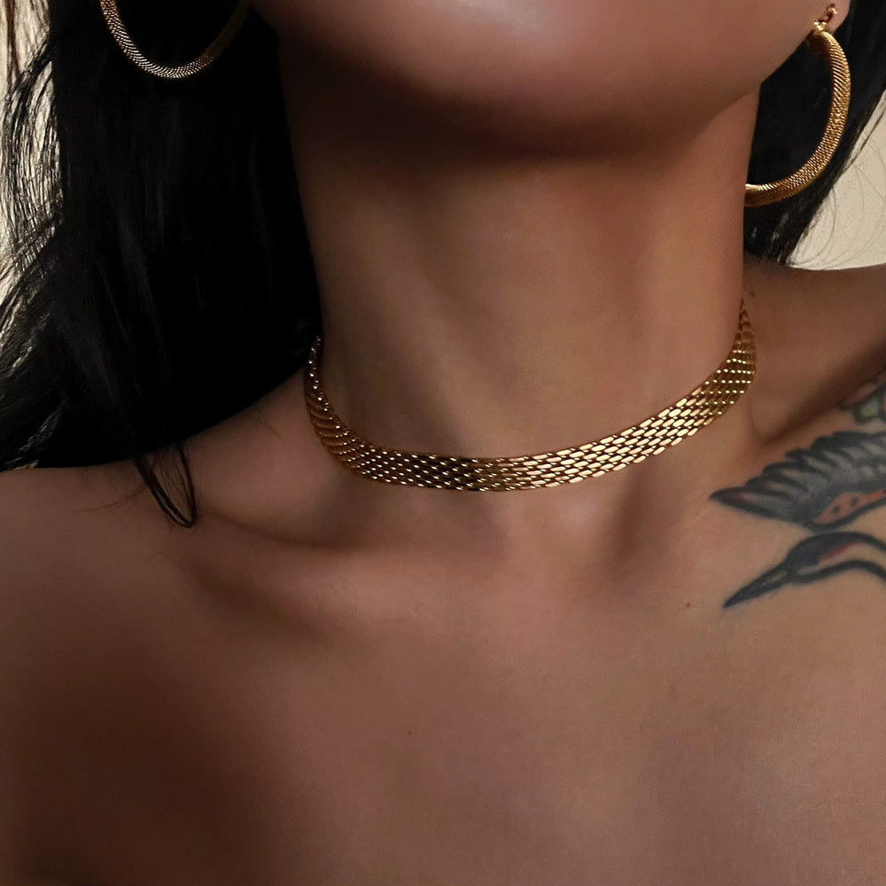 Serpentine Mesh Choker – gold choker necklace