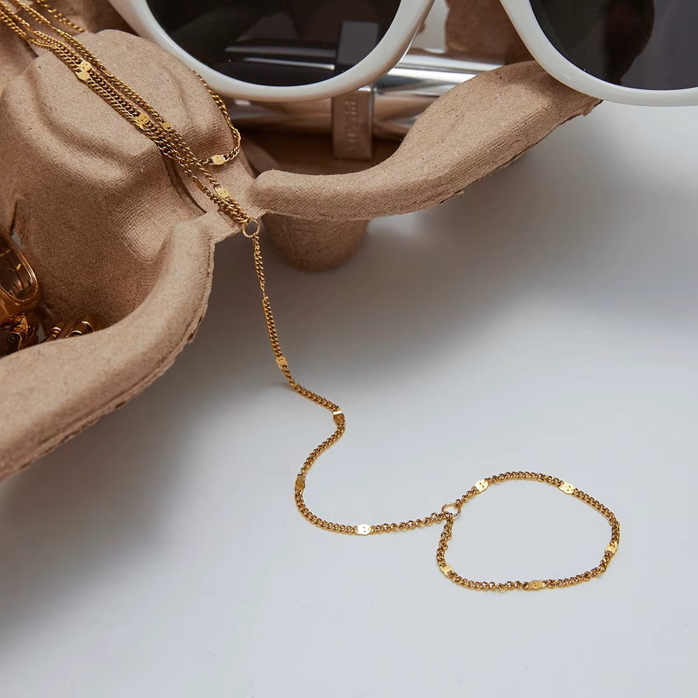 Sleek Line Handchain – gold hand chain