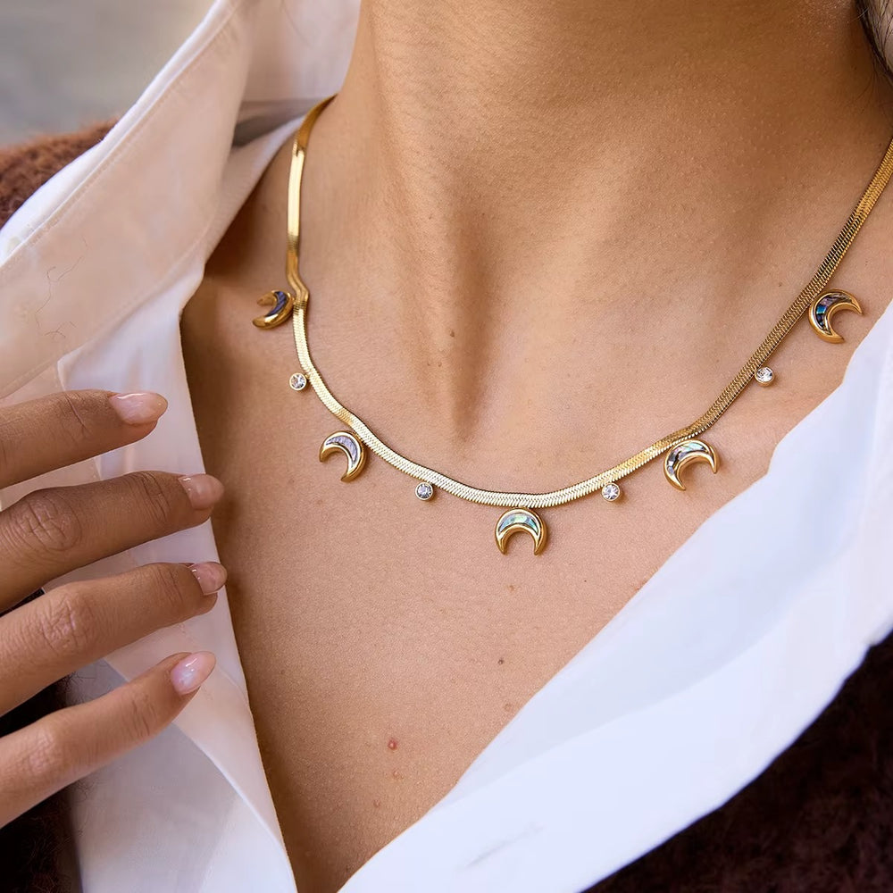 Lunar Flare Necklace – gold necklace