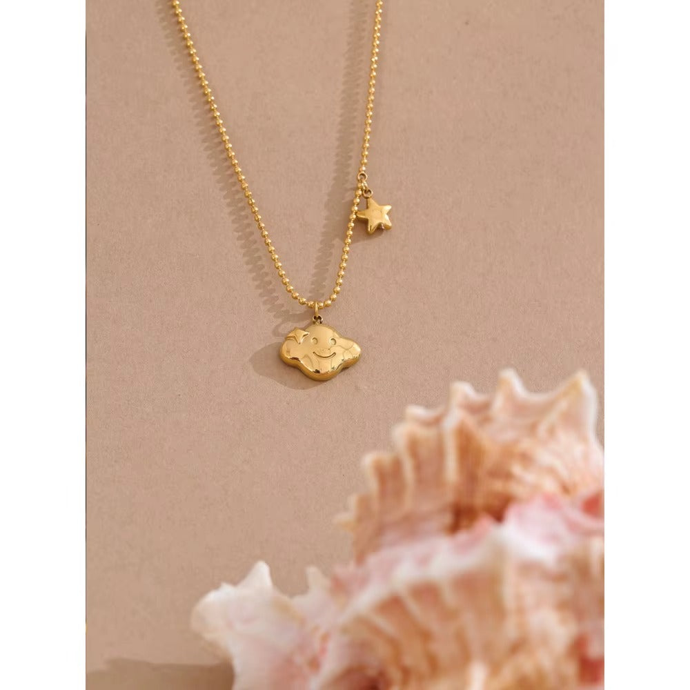 Dreamy Cloud – gold necklace