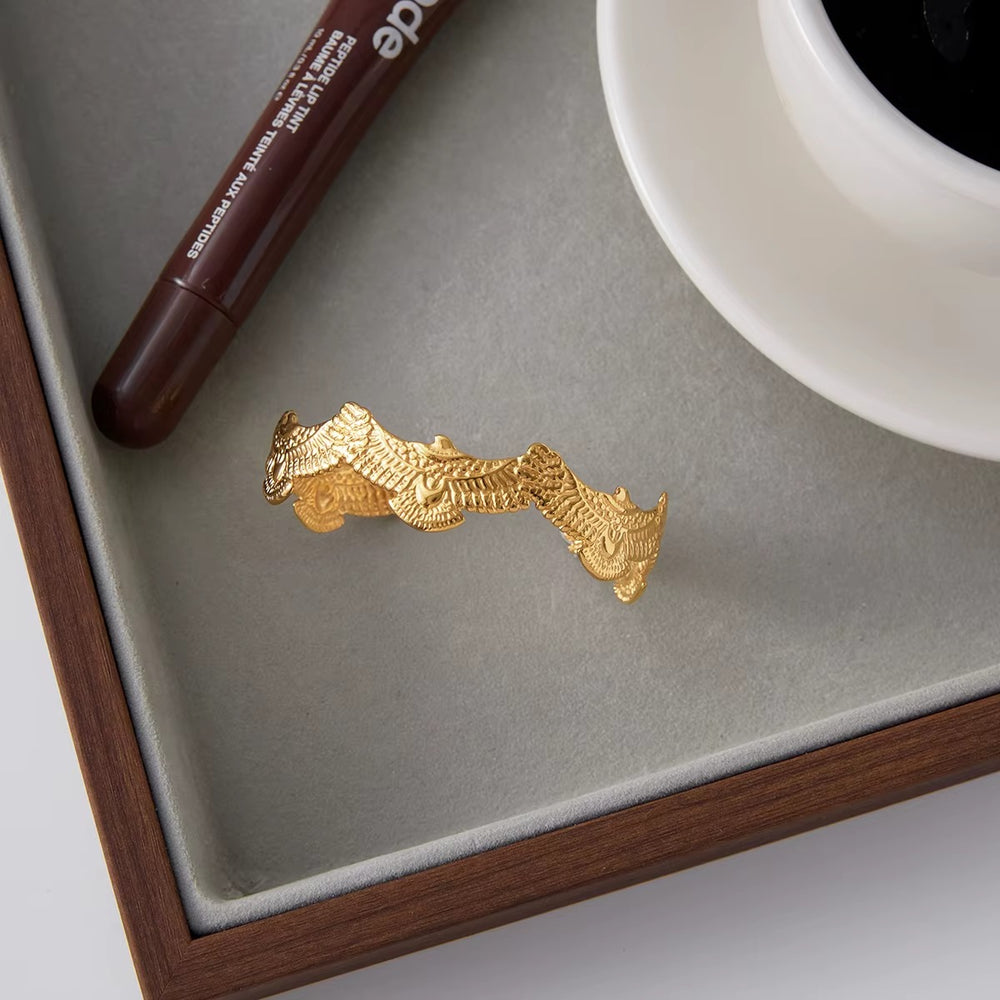 Auréva Cuff – gold bracelet
