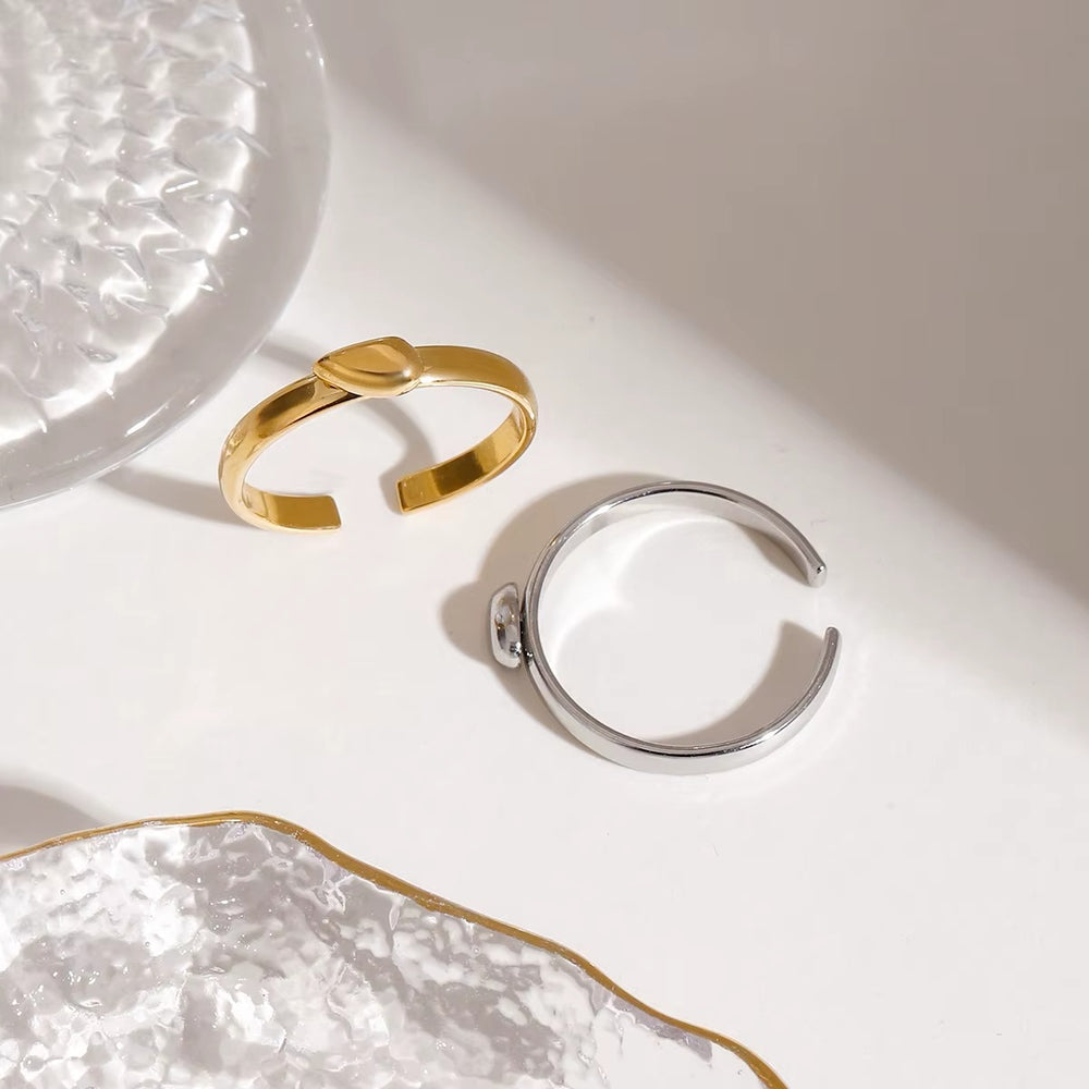 Linked Heart Ring – adjustable ring