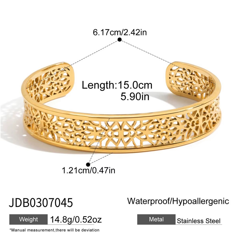 Golden Lace Cuff – gold bracelet