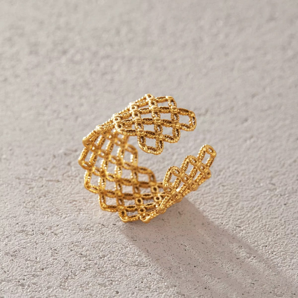Grid Ring – adjustable gold ring