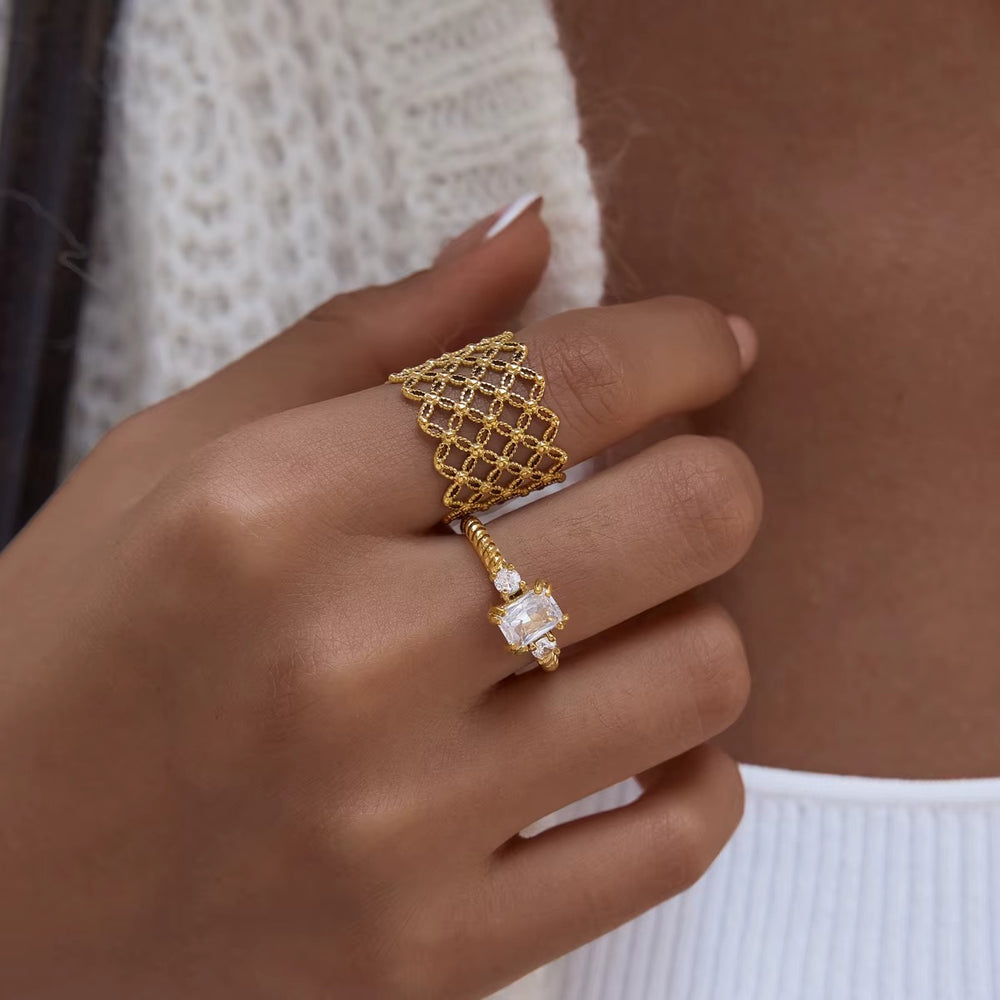 Grid Ring – adjustable gold ring
