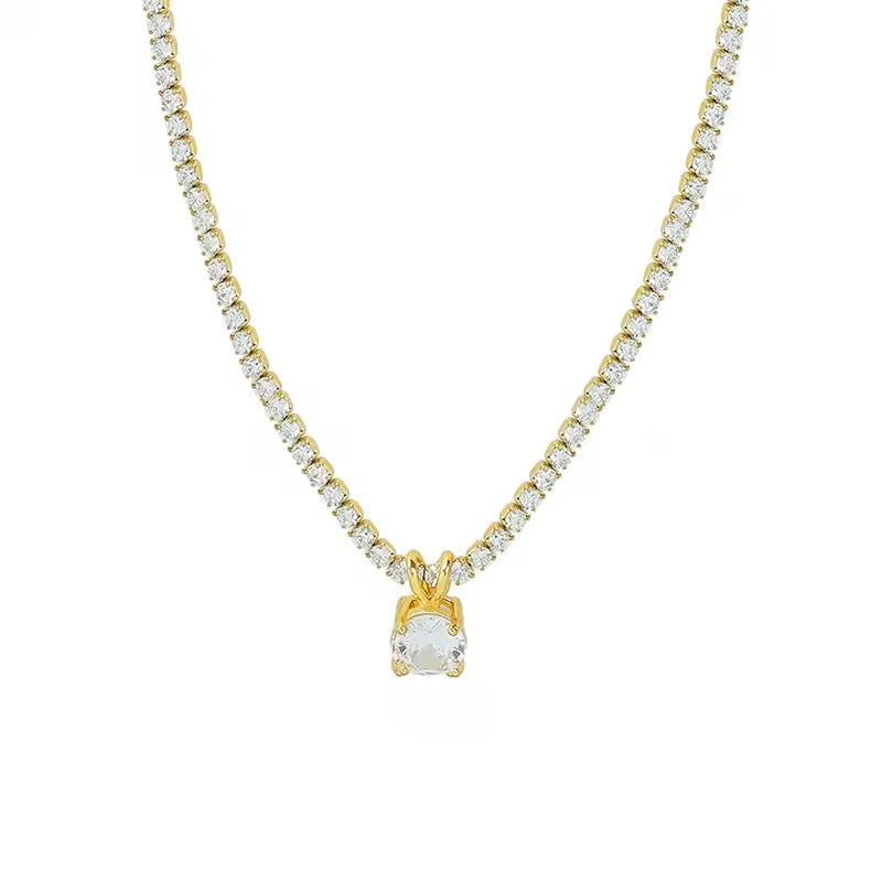 Diva Glow – gold necklace with cubic zirconia stones