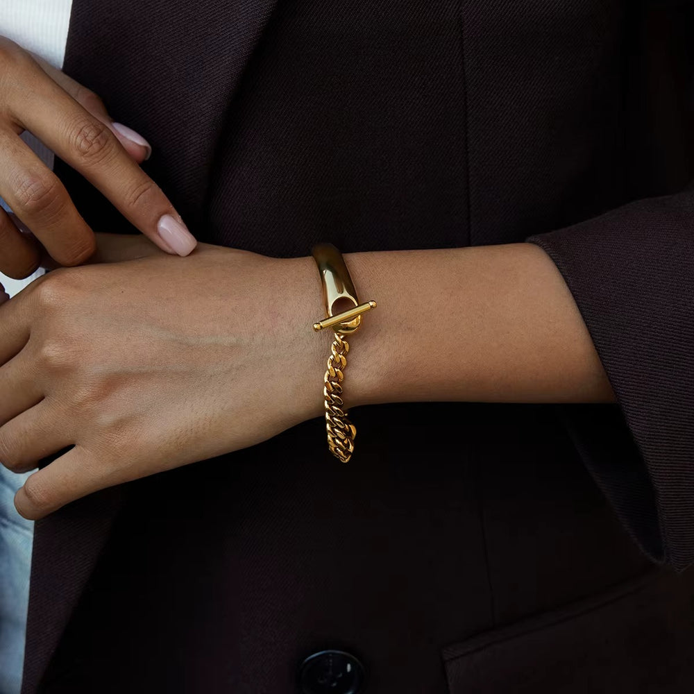 Luna Lock Bracelet – gold cuff bracelet with toggle lock detail