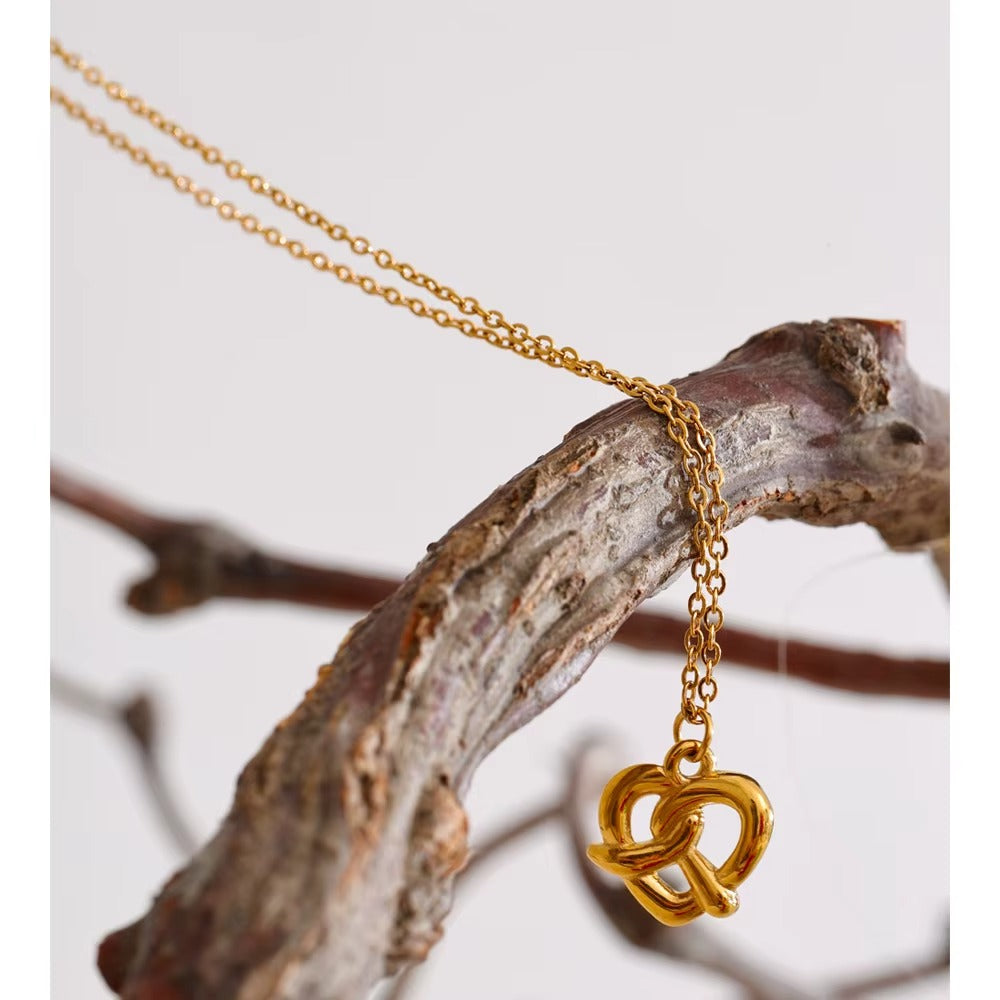 Knot Theory Necklace – gold necklace