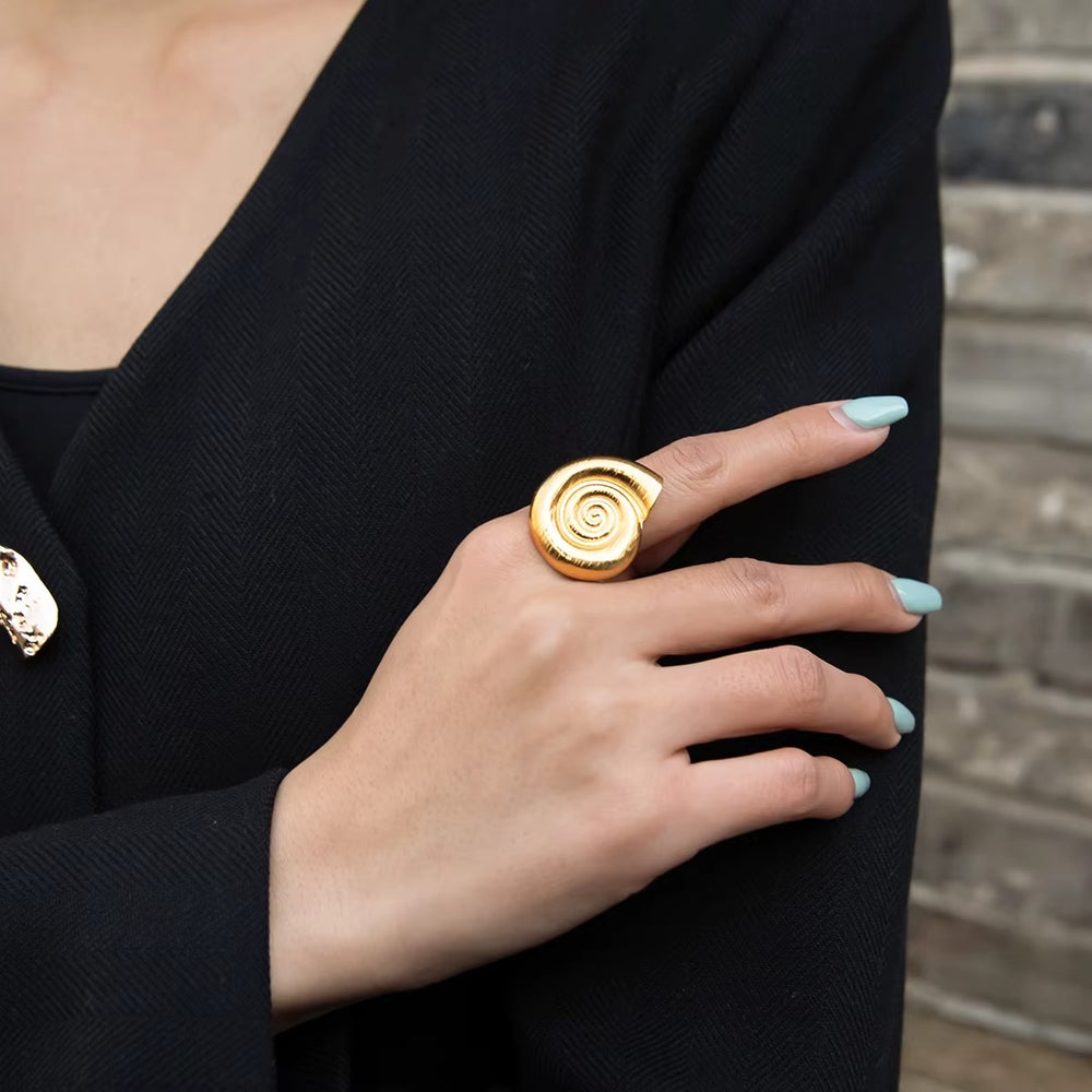 Golden Spiral Ring – adjustable gold ring