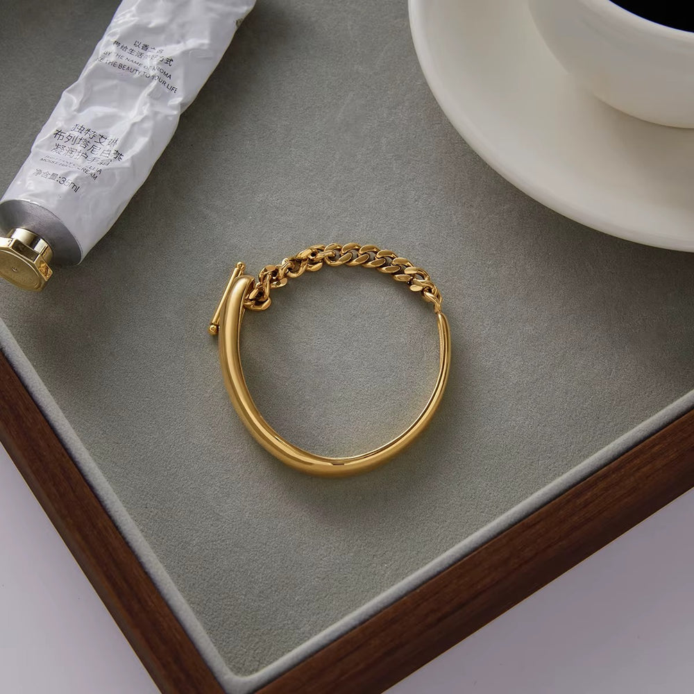 Luna Lock Bracelet – gold cuff bracelet with toggle lock detail