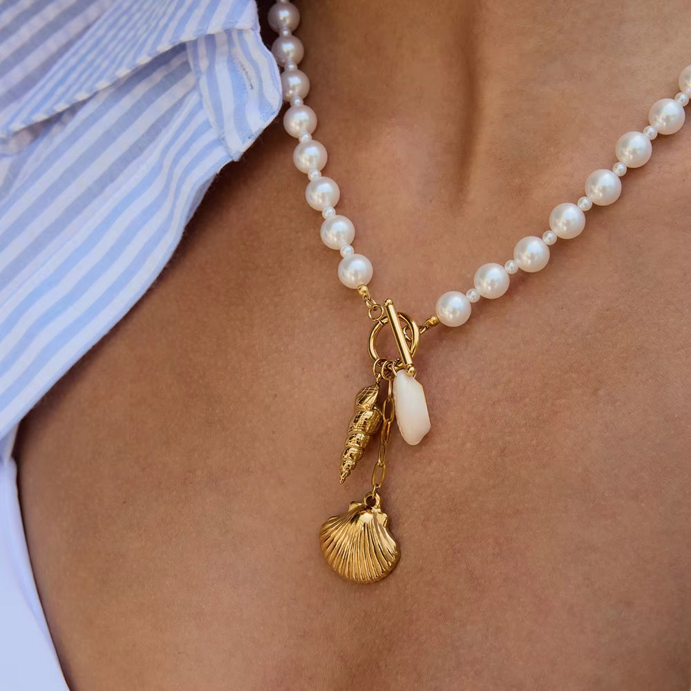 Coastal Crush Necklace – gold necklace with pearls