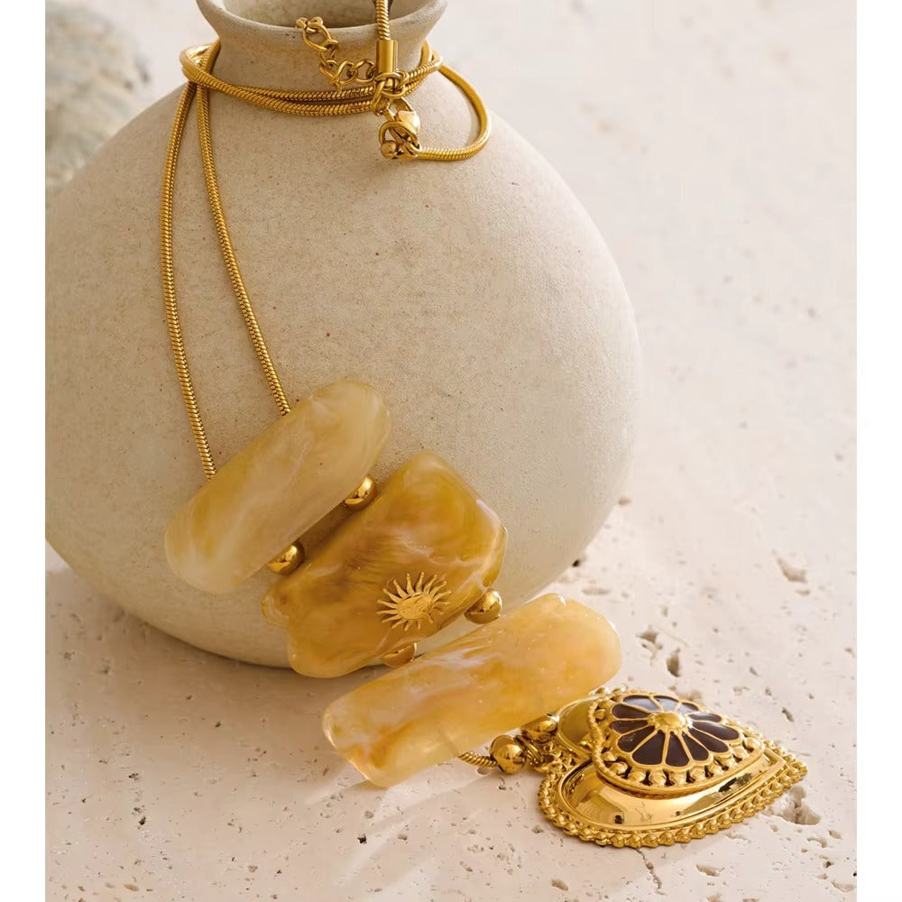 Heirloom Heart Necklace – gold necklace