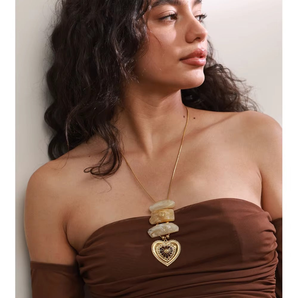 Heirloom Heart Necklace – gold necklace