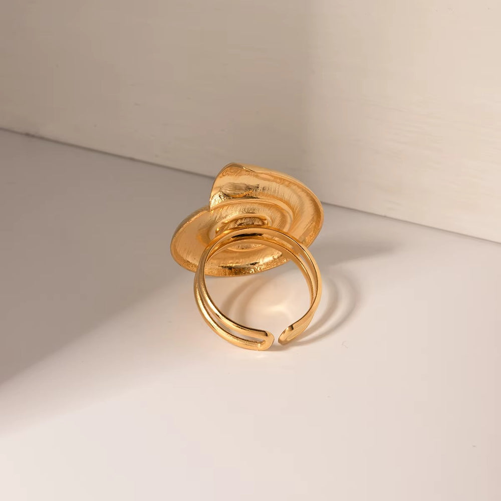 Golden Spiral Ring – adjustable gold ring