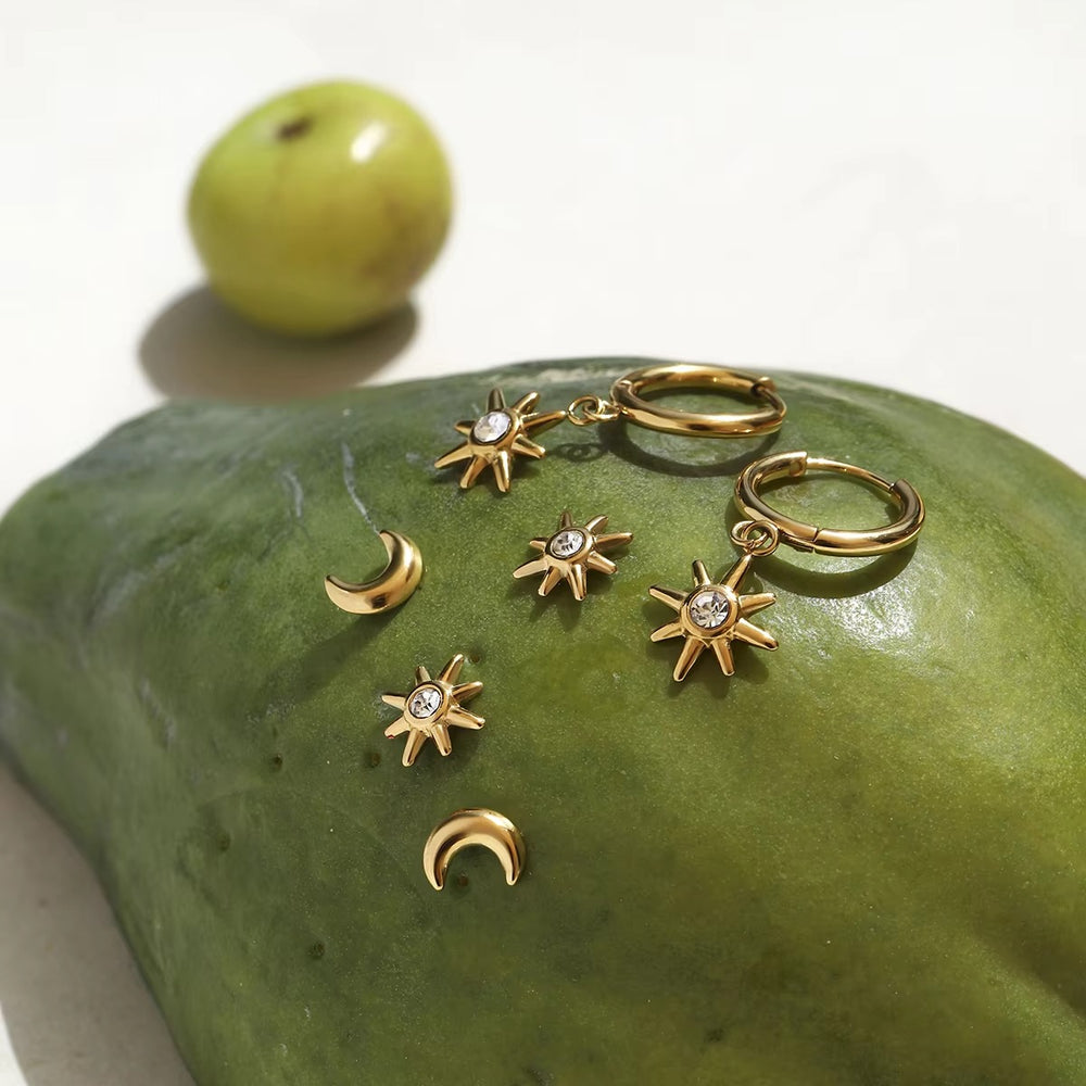 Solar Spell – gold earrings