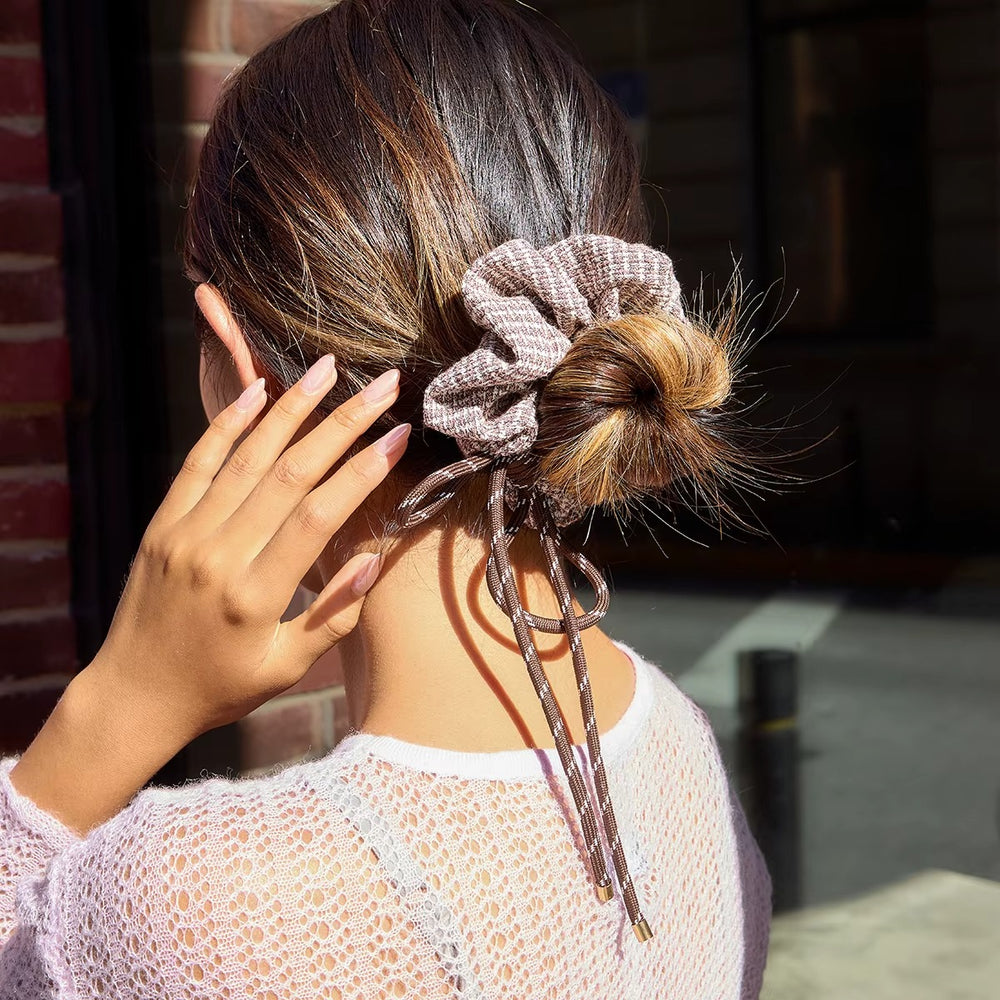 Tweed Bow Scrunchie – scrunchie