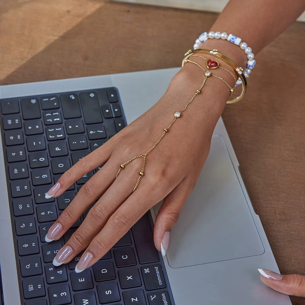 Orlina Hand Chain – gold hand chain