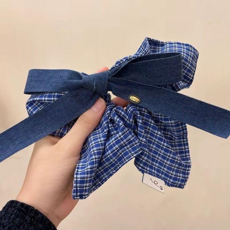 Bow Scrunchie – scrunchie