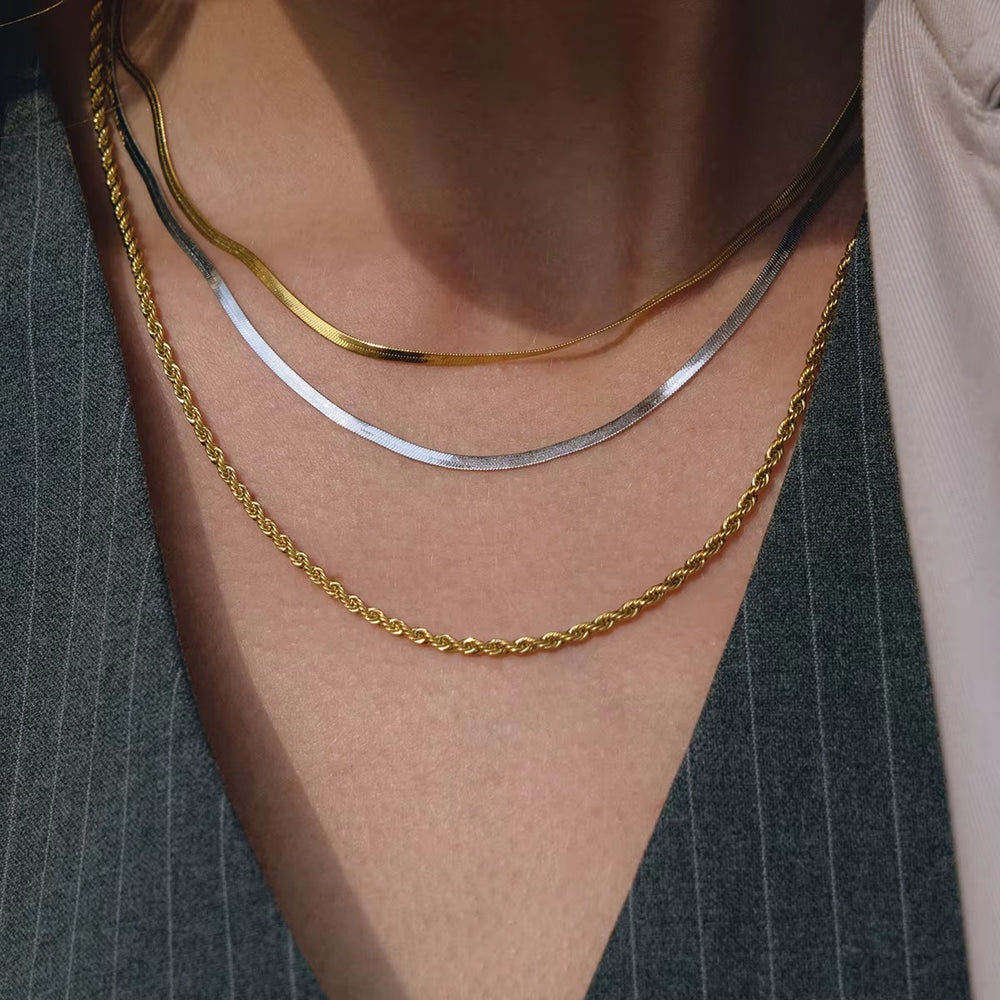 Luxe Liquid Layer – necklace