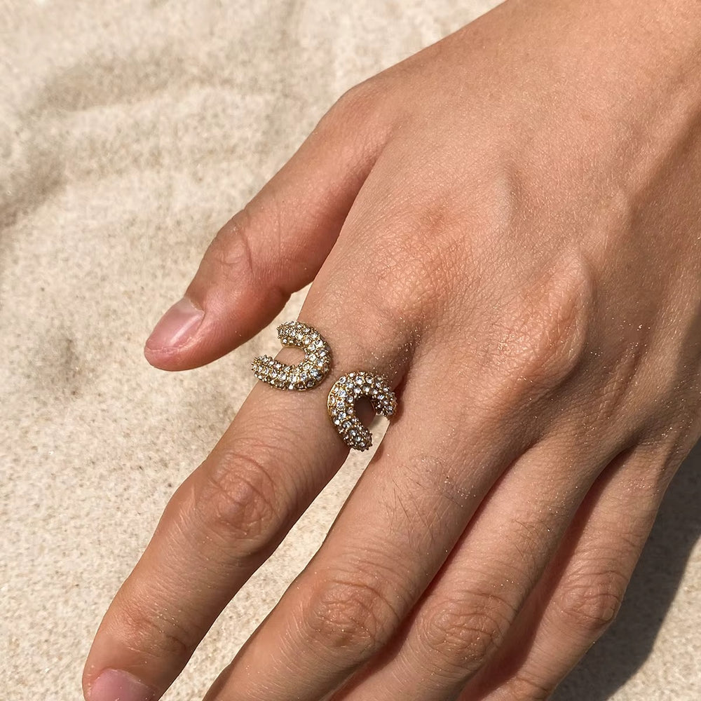 Moonlit Spark Ring – adjustable gold ring
