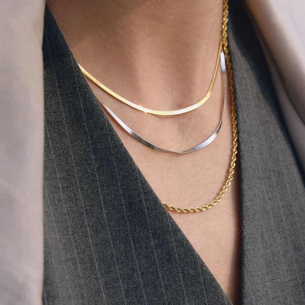 Luxe Liquid Layer – necklace