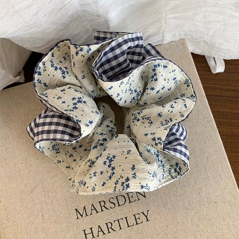 Bluebell Picnic Scrunchie – scrunchie